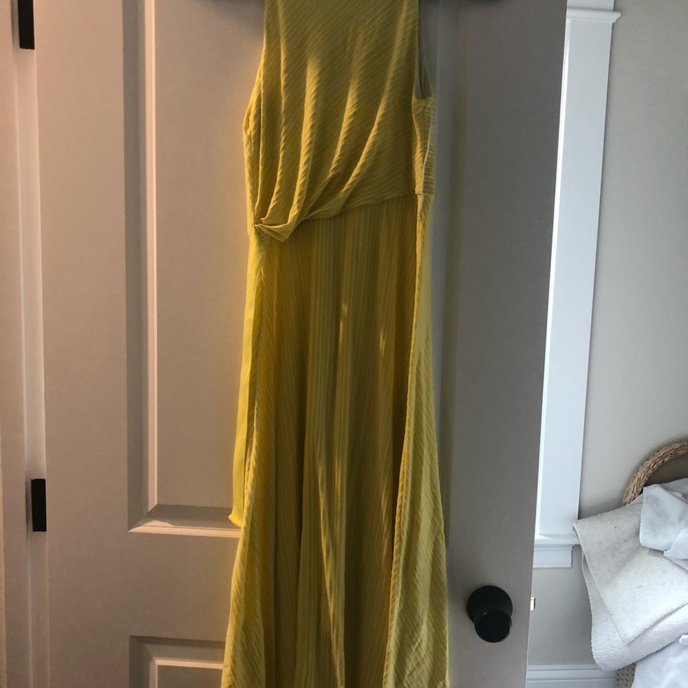 Yellow summer dress Anthropologie.